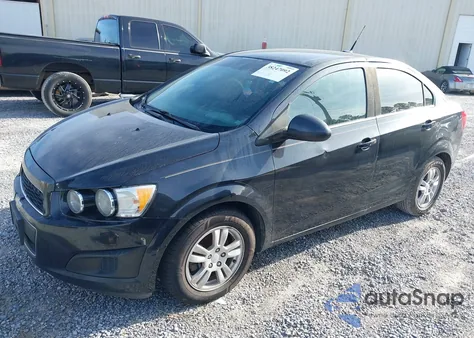 2013 Chevrolet Sonic Lt z USA, uszkodzony, nr VIN 1G1JC5SH8D4107557